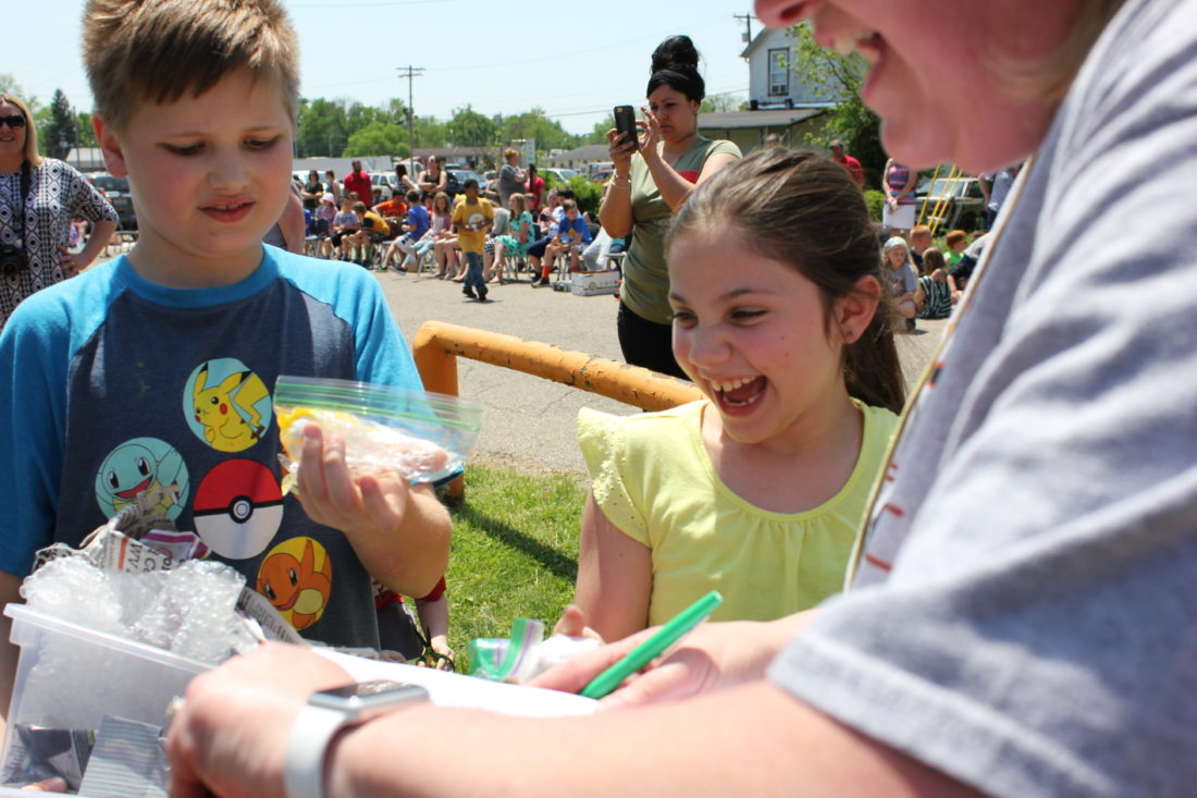 Fourth-graders test egg protection ideas | News, Sports, Jobs - Marietta  Times, image size:1100x733